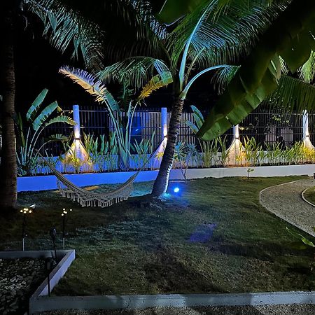 Pawikan Boutique Hotel Moalboal Esterno foto